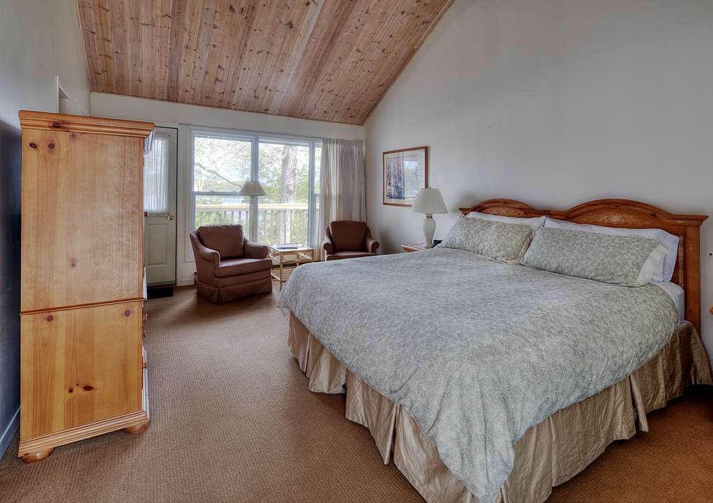 Sir Sam'S Inn & Spa (Adults Only) Халибъртън Стая снимка